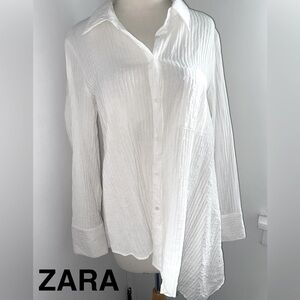 ZARA White Asymmetric Hem Button Down Shirt - Size M - EUC